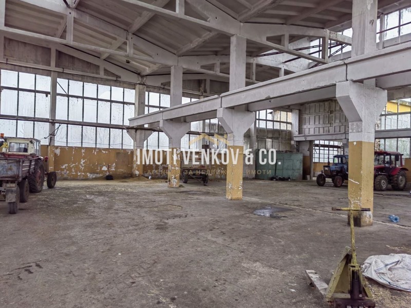 Na sprzedaż  Budynek przemysłowy region Łowecz , Dermanci , 16693 mkw | 22076779 - obraz [8]
