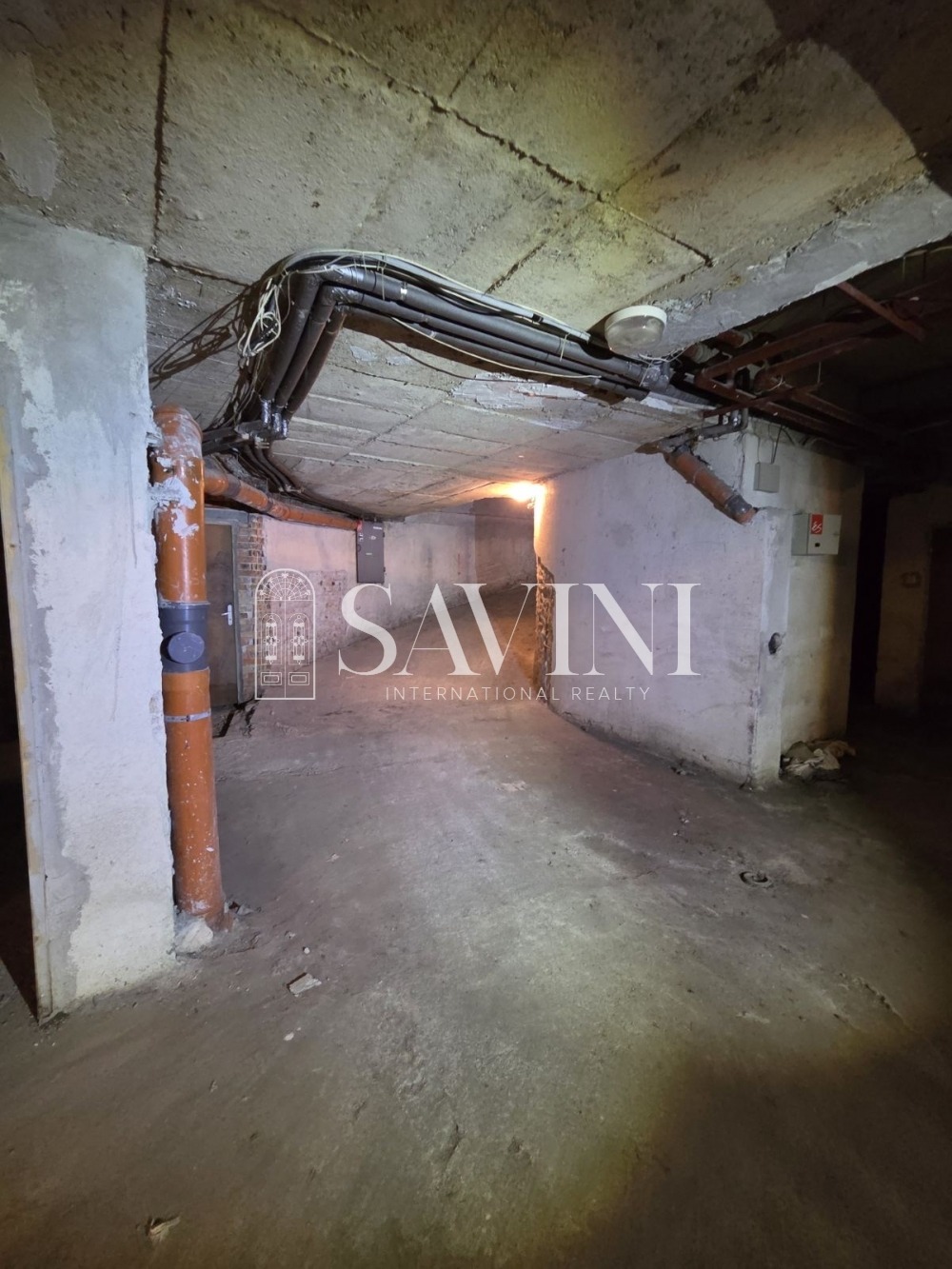 Продава ГАРАЖ, ПАРКОМЯСТО, гр. Бургас, Лазур, снимка 2 - Гаражи и паркоместа - 52583358