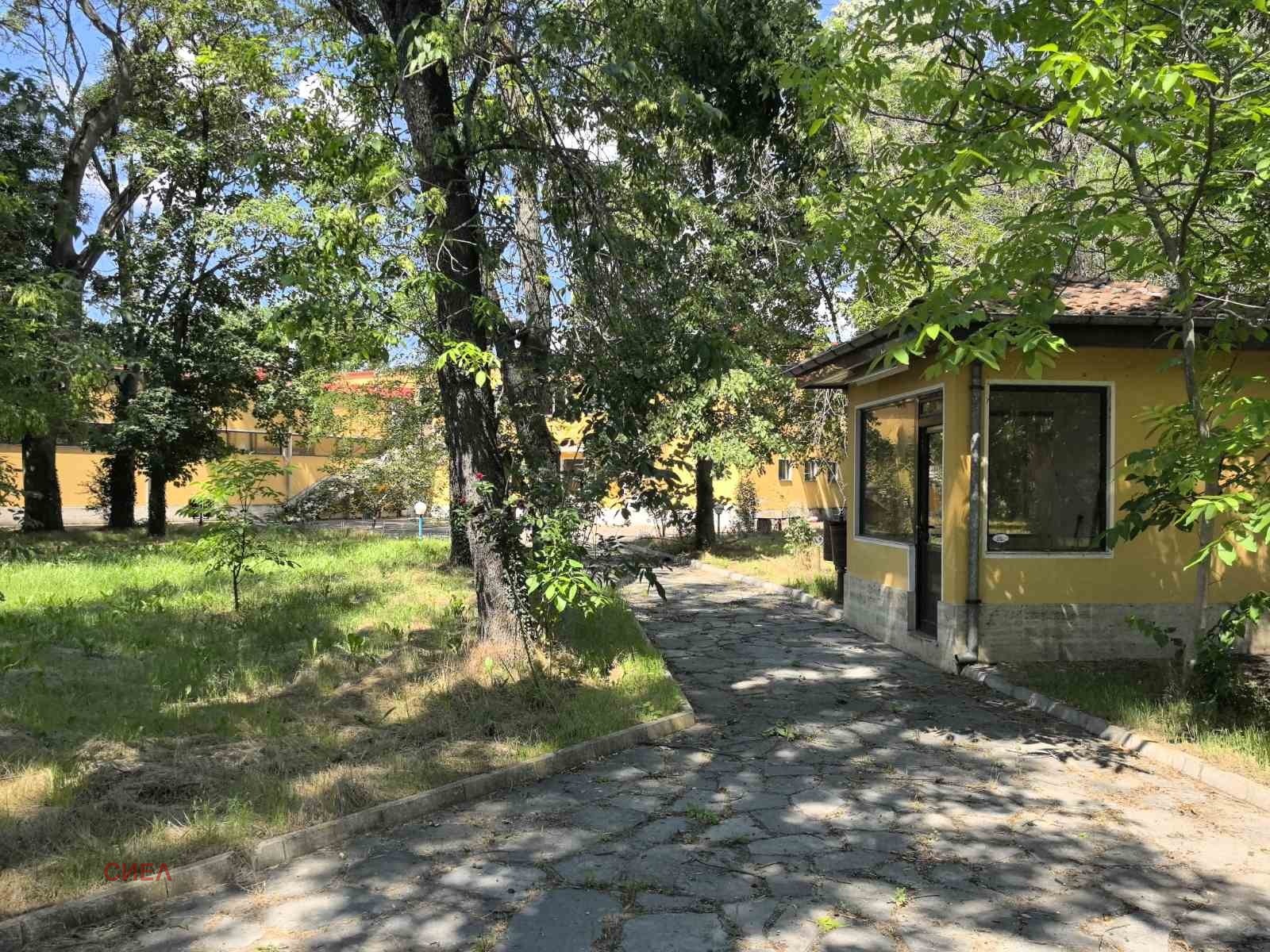 Продава ПРОМ. ПОМЕЩЕНИЕ, гр. Баня, област Пловдив, снимка 3 - Производствени сгради - 55134956