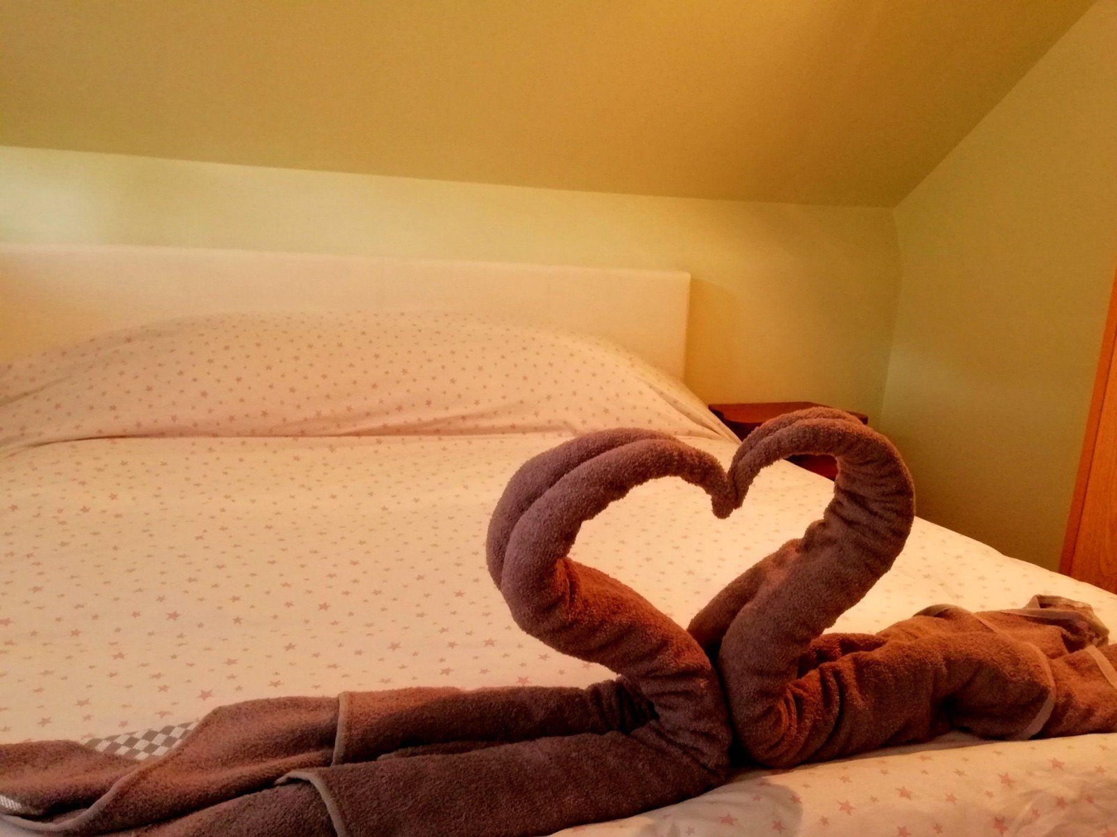 Продава КЪЩА, гр. Правец, област София област, снимка 6 - Къщи - 53437766