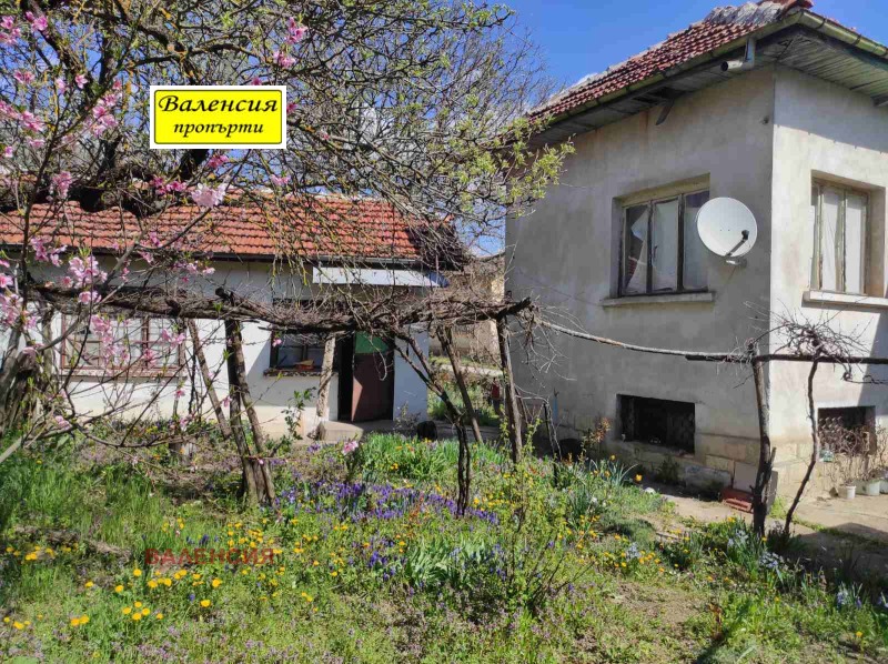Продава КЪЩА в област Враца, с. Галатин - 67 кв.м / 25 000 € » 48 895.75 лв., ВАЛЕНСИЯ