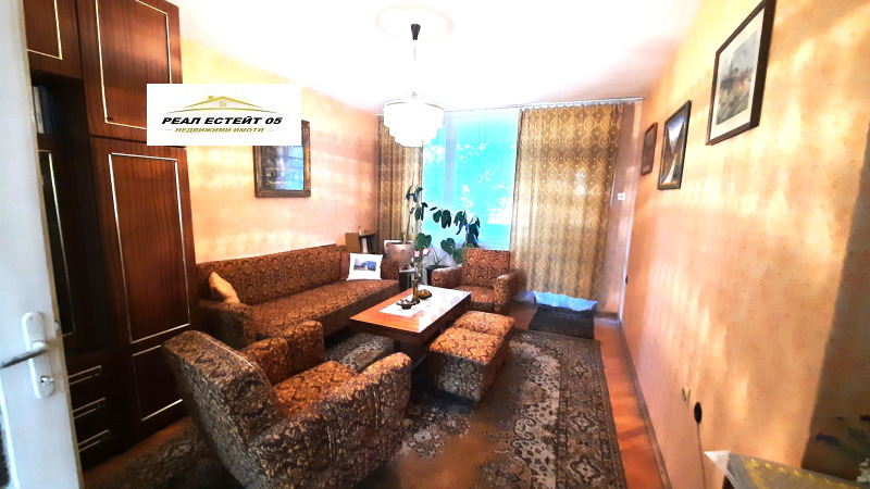 For Sale  2 bedroom Plovdiv , Kyuchuk Parizh , 98 sq.m | 74756868 - image [2]