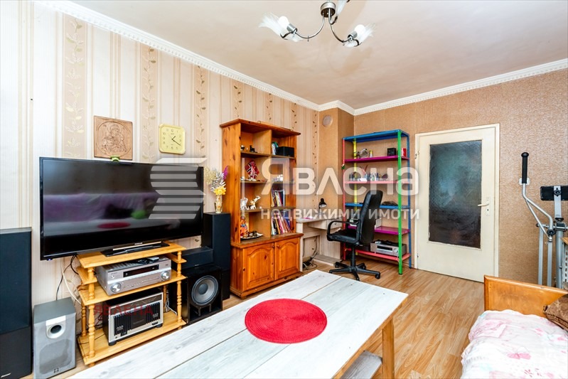 Продава 4-СТАЕН, гр. София, Хаджи Димитър, снимка 4 - Aпартаменти - 48119381