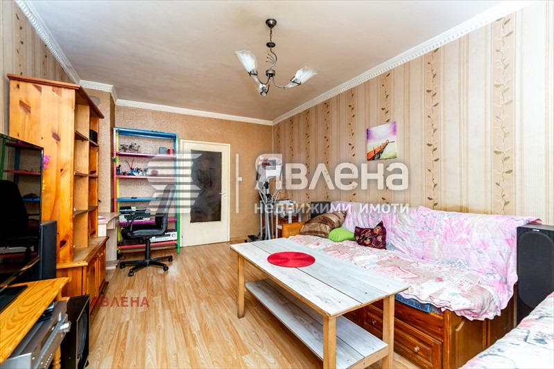 Продава 4-СТАЕН, гр. София, Хаджи Димитър, снимка 3 - Aпартаменти - 48119381