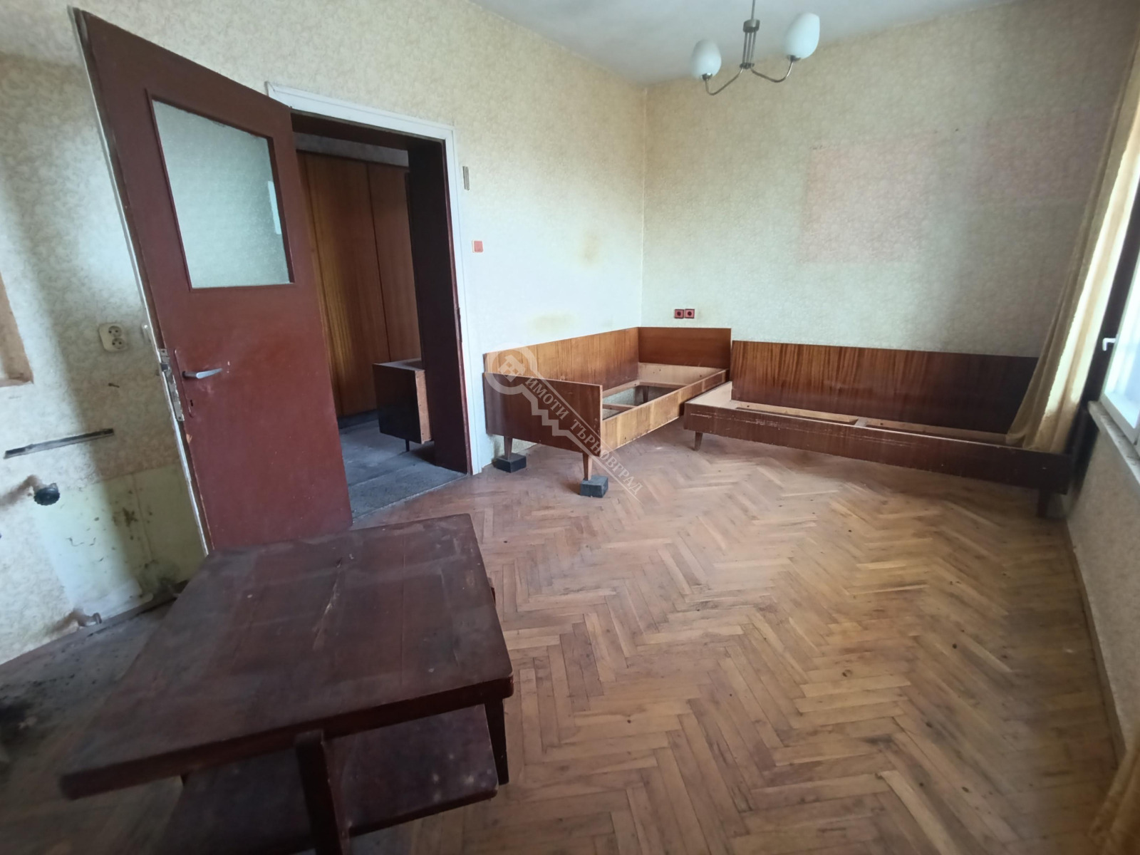 Продава ЕТАЖ ОТ КЪЩА, гр. Велико Търново, Варуша, снимка 6 - Етаж от къща - 53822778