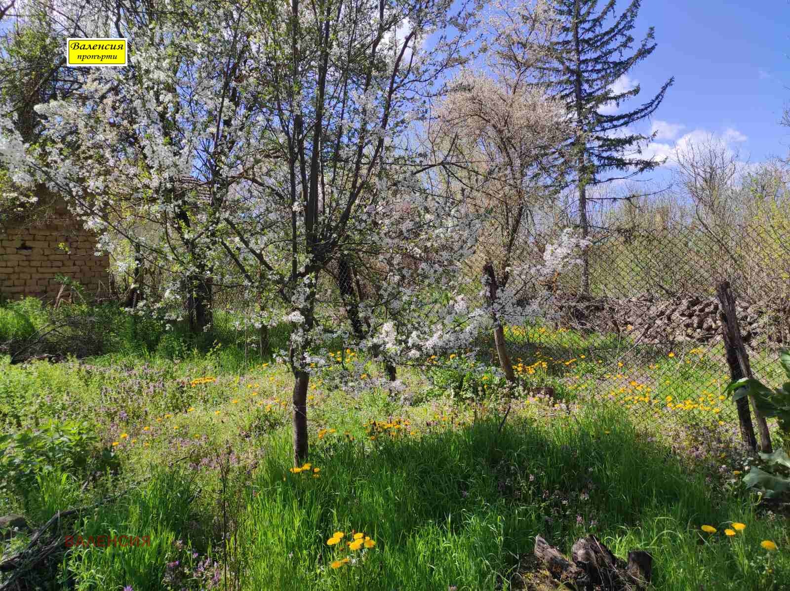 Продава КЪЩА, с. Галатин, област Враца, снимка 15 - Къщи - 54154172