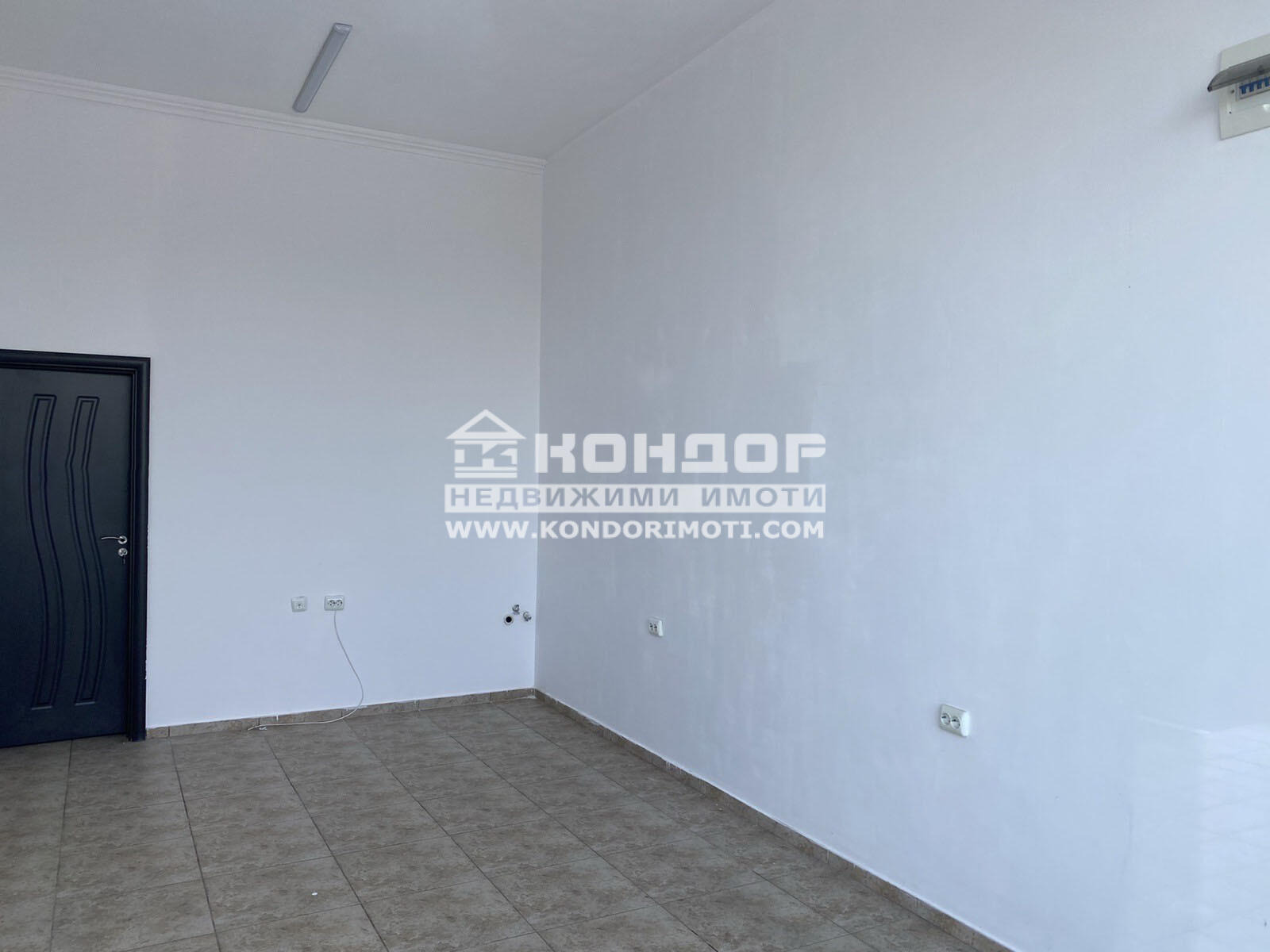 Продава МАГАЗИН, гр. Пловдив, Кючук Париж, снимка 3 - Магазини - 54216701