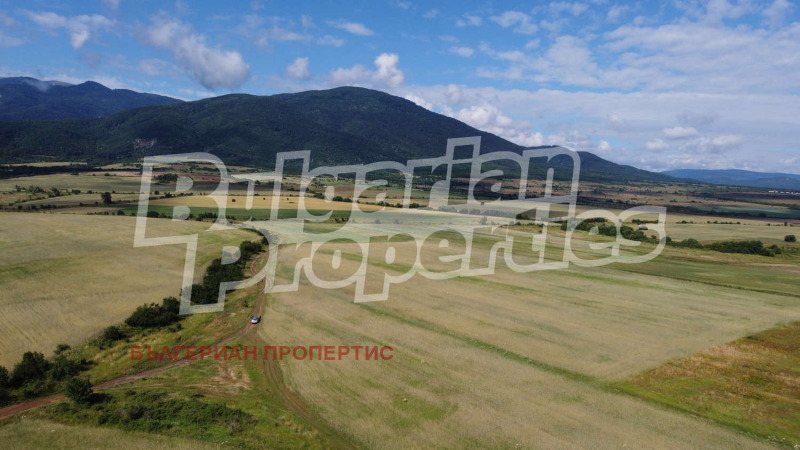 Продава ПАРЦЕЛ в област София, с. Костенец - 11934 кв.м / 119 340 € » 233 408.75 лв., БЪЛГЕРИАН ПРОПЕРТИС
