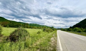 Продава парцел област Ловеч гр. Троян - [1] 