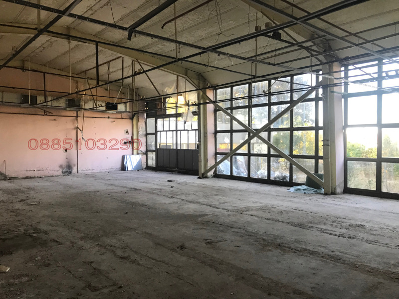 Продава ПРОМ. ПОМЕЩЕНИЕ, гр. Борово, област Русе, снимка 5 - Производствени сгради - 52784919