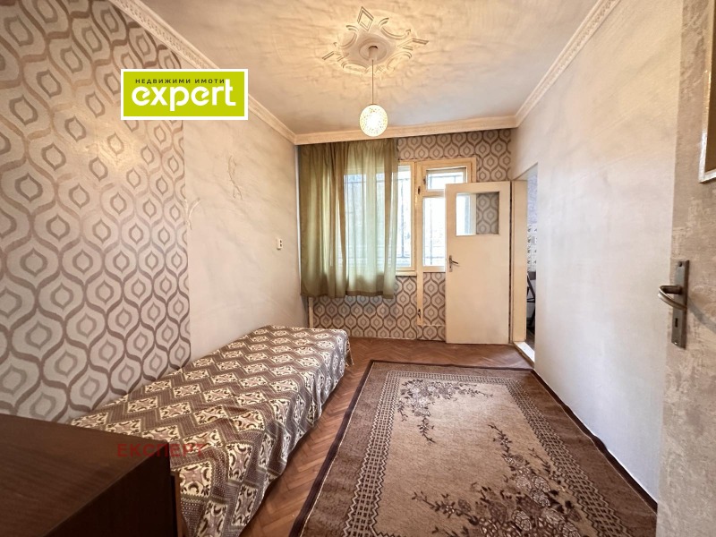 Продава 2-СТАЕН, гр. Плевен, Широк център, снимка 2 - Апартаменти - 48769566