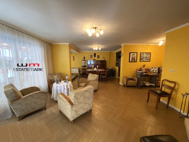 Na sprzedaż  3 sypialnie Sofia , Belite brezi , 188 mkw | 64823227 - obraz [2]