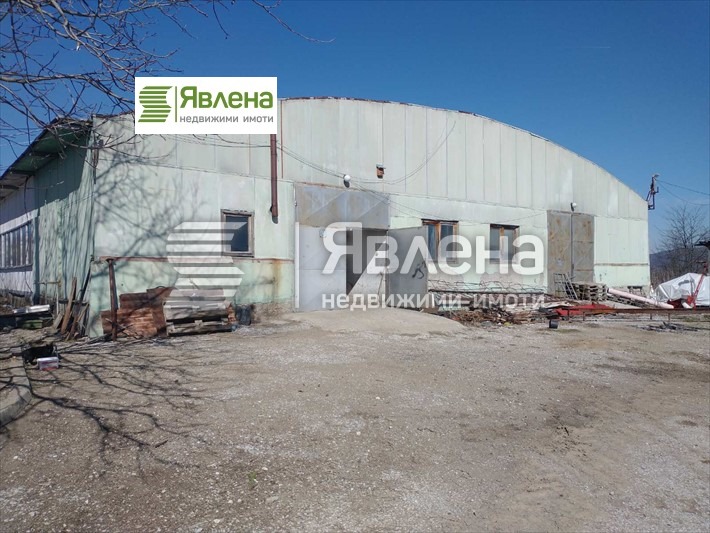 Продава ПРОМ. ПОМЕЩЕНИЕ, област София, с. Литаково • 316000 € / 618042.28 лв. • 62013900 1