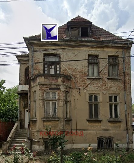 Na sprzedaż  Działka Ruse , Szirok centar , 295 mkw | 96081089
