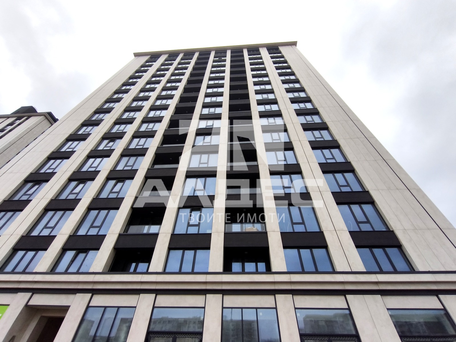 Продава 2-СТАЕН, гр. София, Център, снимка 2 - Апартаменти - 46966124