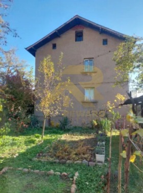 House Tsarkva, Pernik 1