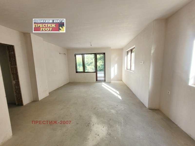 Продава  3-стаен, град Шумен, Добруджански •  145 000 EUR • ID 16501638 — holmes.bg - [1] 