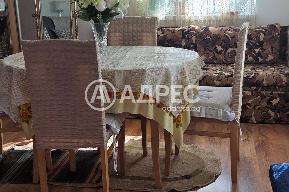 Продава КЪЩА, с. Гурково, област Добрич, снимка 15 - Къщи - 54260600