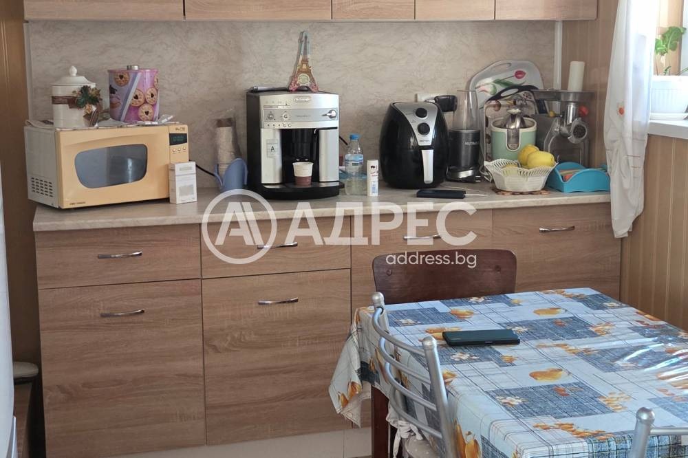 Продава КЪЩА, с. Гурково, област Добрич, снимка 16 - Къщи - 54260600