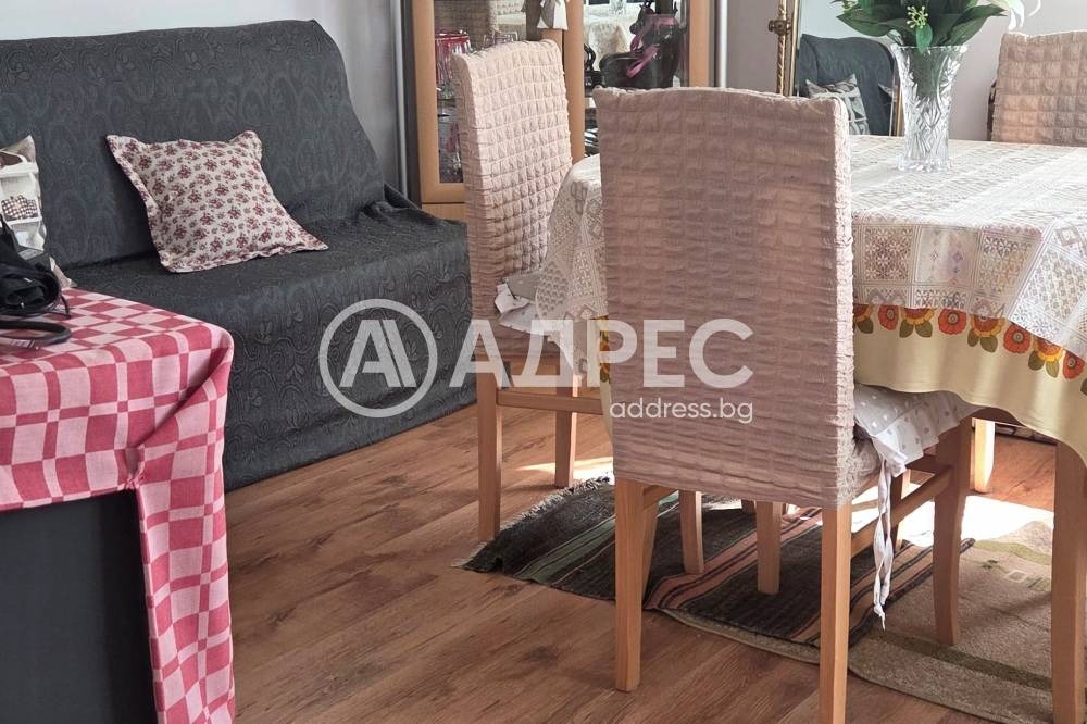 Продава КЪЩА, с. Гурково, област Добрич, снимка 11 - Къщи - 54260600