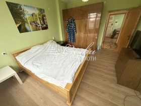 3 Schlafzimmer Zentar, Targowishte 3