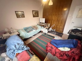 3 Schlafzimmer Zentar, Targowishte 8