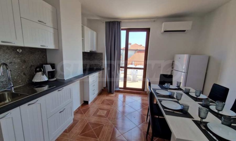 Na sprzedaż  3 sypialnie region Burgas , Rawda , 133 mkw | 48915152 - obraz [4]