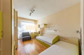 2 Schlafzimmer Pobeda, Warna 4