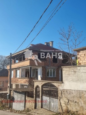 Продажба на имоти в гр. Сопот, област Пловдив — страница 2 - изображение 10 