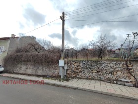 Продава къща област Кюстендил гр. Бобошево - [1] 