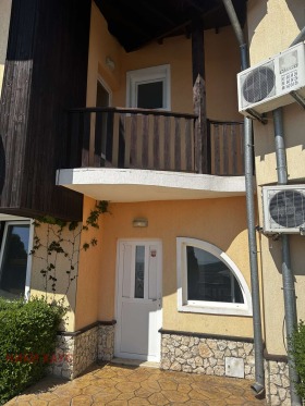 Hus Rogatjevo, region Dobrich 1