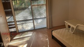 Hus Rogatjevo, region Dobrich 8