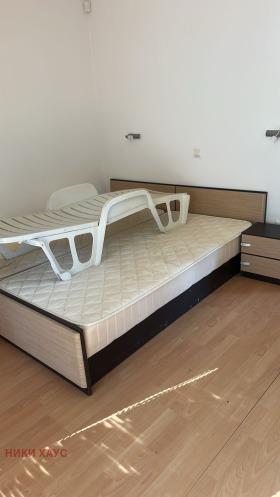 Hus Rogatjevo, region Dobrich 9