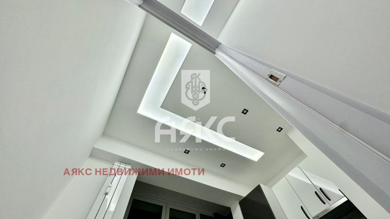 En venta  1 dormitorio Sofia , Svoboda , 65 metros cuadrados | 79720554 - imagen [10]