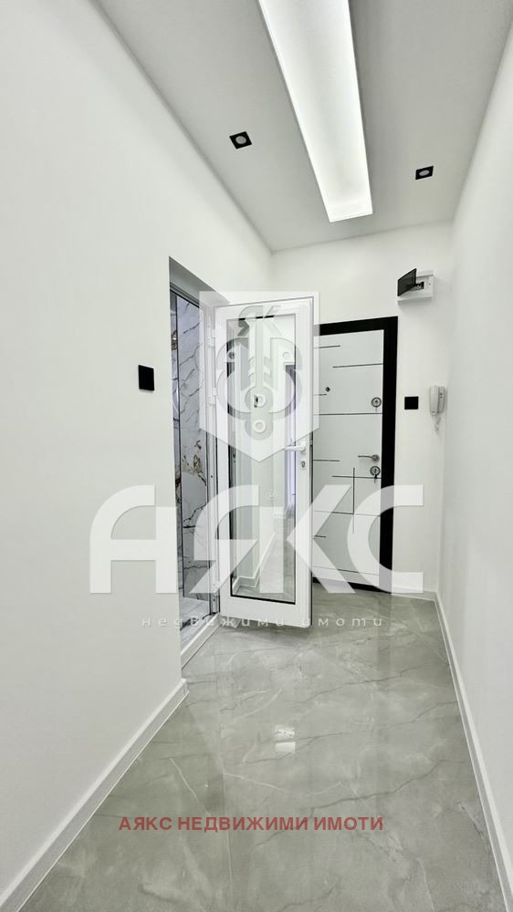 En venta  1 dormitorio Sofia , Svoboda , 65 metros cuadrados | 79720554 - imagen [13]