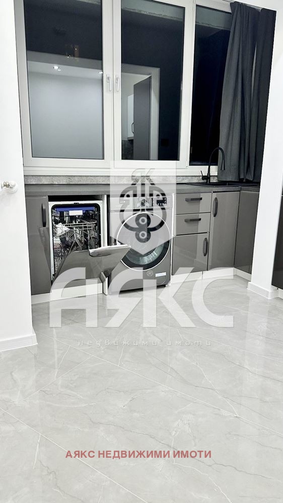 En venta  1 dormitorio Sofia , Svoboda , 65 metros cuadrados | 79720554 - imagen [4]
