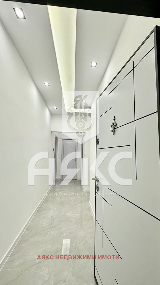 En venta  1 dormitorio Sofia , Svoboda , 65 metros cuadrados | 79720554 - imagen [11]