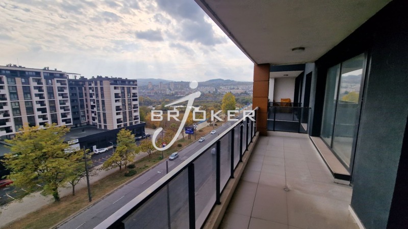 Продава  3-стаен град Кърджали , Център , 132 кв.м | 81185795