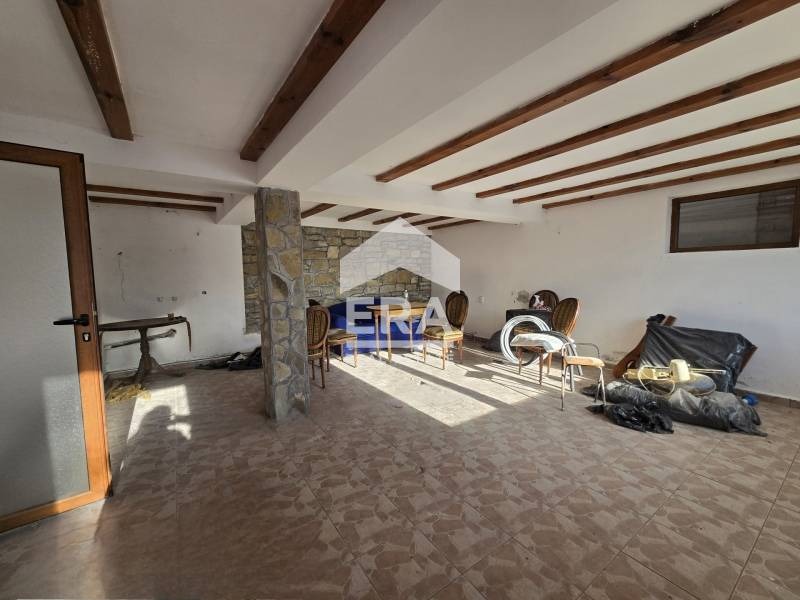 Продава КЪЩА, гр. Елена, област Велико Търново, снимка 2 - Къщи - 52659625