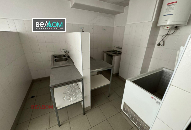 Продава  Заведение град Варна , Възраждане 1 , 330 кв.м | 63863615 - изображение [2]