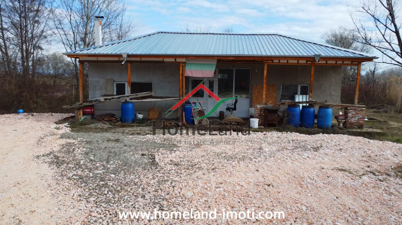 Продава ПРОМ. ПОМЕЩЕНИЕ, с. Звъничево, област Пазарджик, снимка 4 - Производствени сгради - 53520038