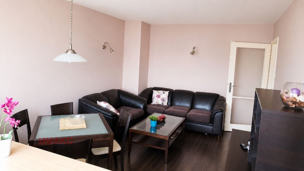 Продава 3-СТАЕН, гр. София, Хиподрума, снимка 2 - Апартаменти - 53760360