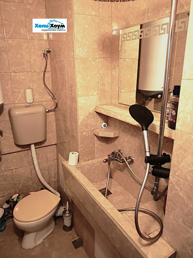 Na sprzedaż  1 sypialnia Ruse , Czarodejka - Sewer , 61 mkw | 49935838 - obraz [9]