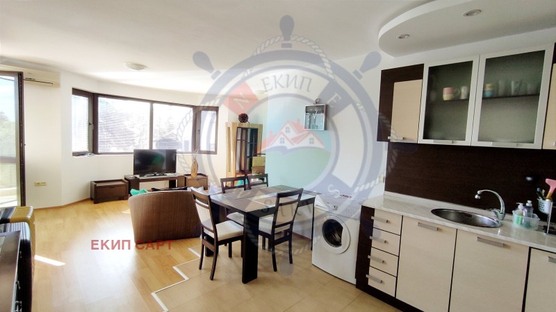 Продава 3-СТАЕН, гр. Варна, м-т Горна Трака, снимка 3 - Aпартаменти - 47407480