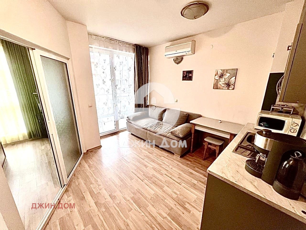 Продава  1-стаен област Бургас , к.к. Слънчев бряг , 45 кв.м | 99702217