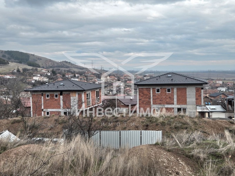 Продава КЪЩА в град София, Сеславци - 260 кв.м / 319 900 € » 625 670.02 лв., ИНВЕСТИМО
