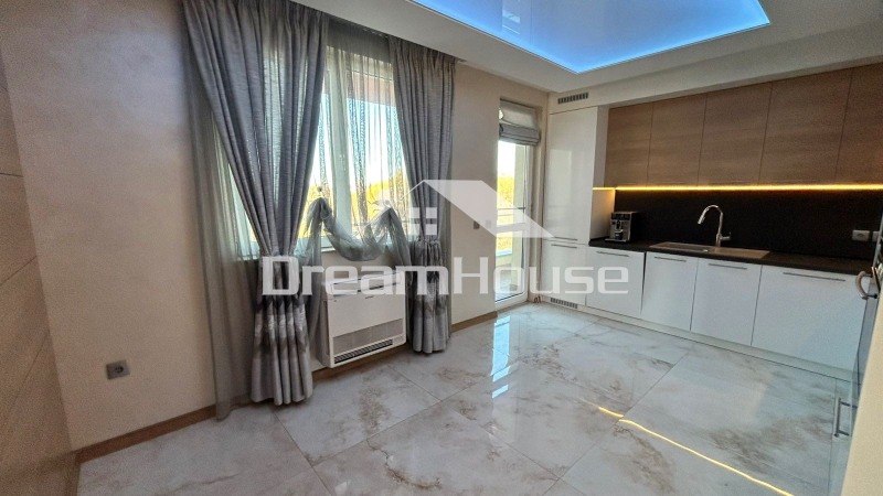 Продава 4-СТАЕН, гр. Пловдив, Център, снимка 4 - Апартаменти - 52537799