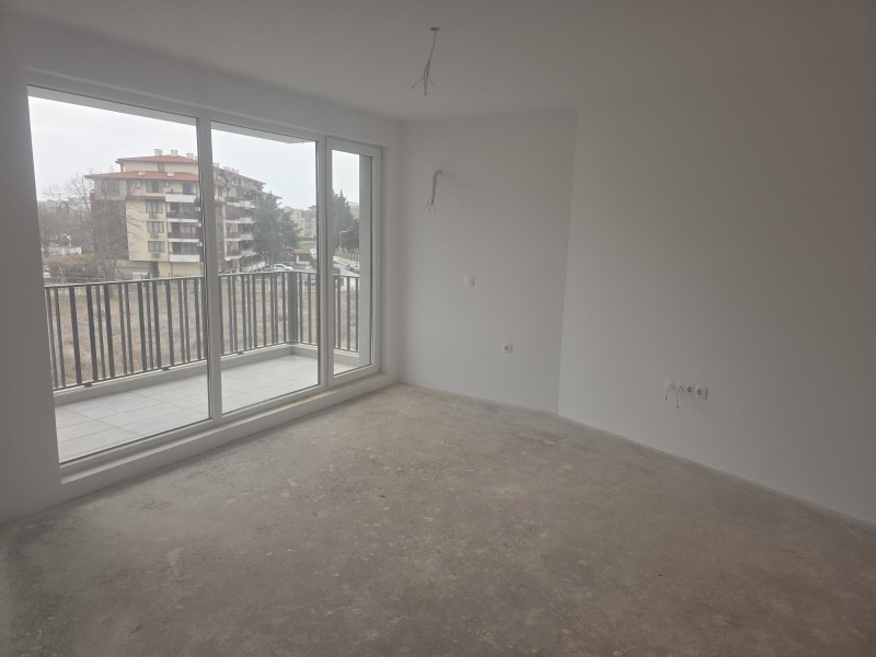 Продава  2-стаен, област Бургас, с. Равда •  107 000 EUR • ID 74554910 — holmes.bg - [1] 