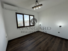 1 quarto Kiutchuk Parij, Plovdiv 4