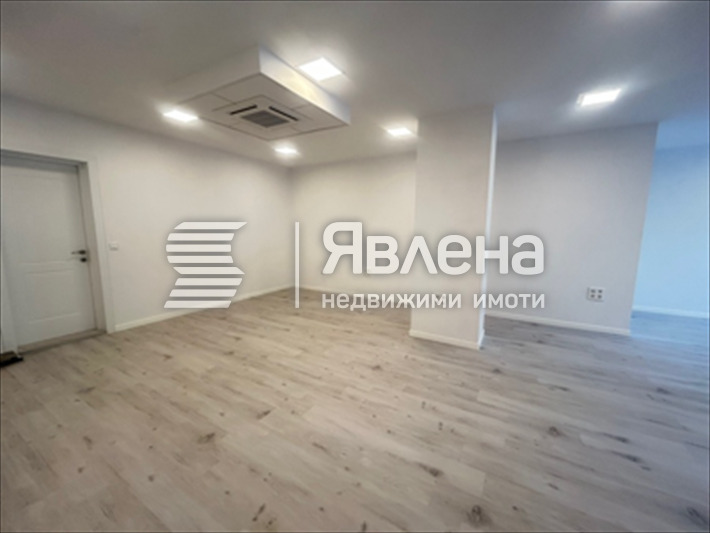 Продава ОФИС, гр. Варна, Център, снимка 2 - Офиси - 56571632